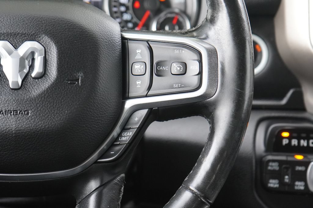Used 2019 RAM 1500 Laramie AWD/4WD image 17
