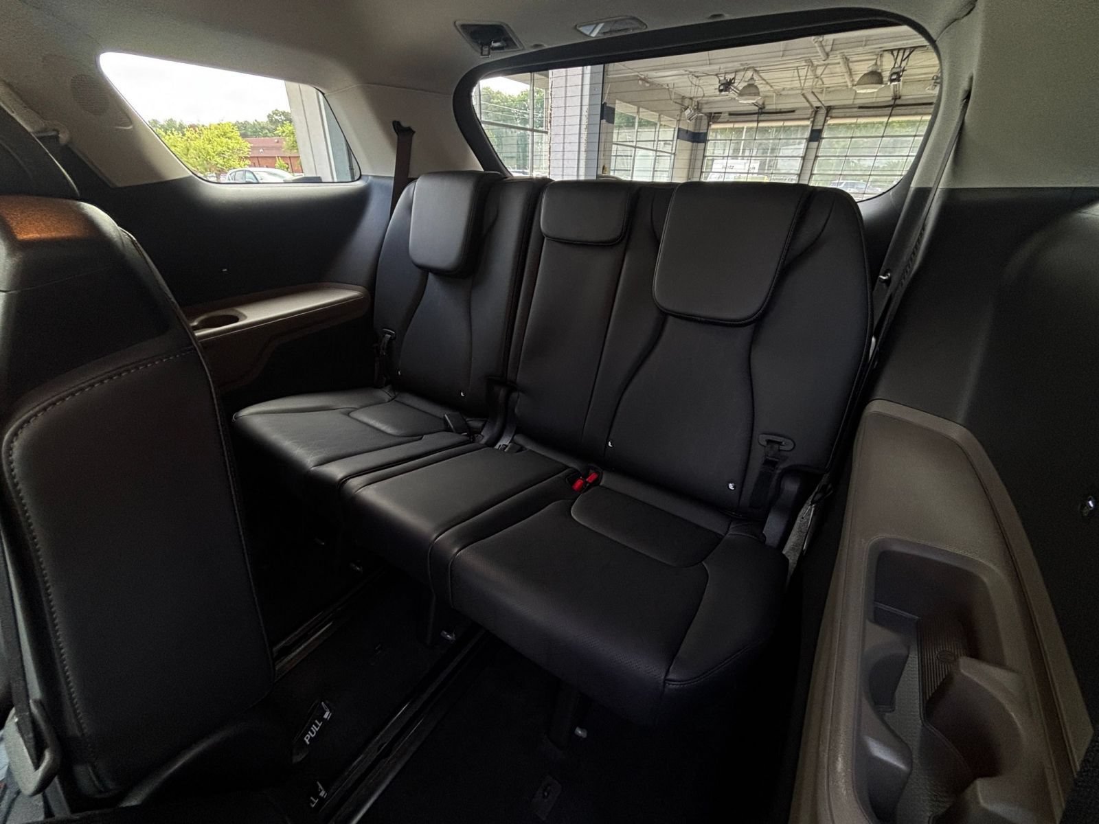 Used 2026 Kia Carnival FWD image 30