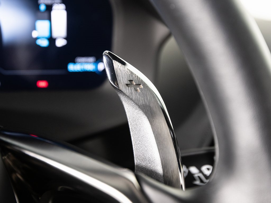 Used 2023 McLaren Artura image 18