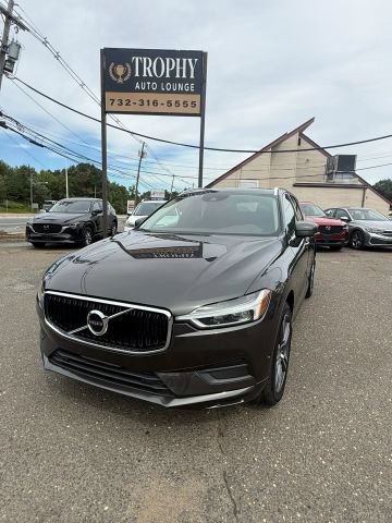 Used 2018 Volvo XC60 T5 Momentum w/ Convenience Package AWD/4WD image 1