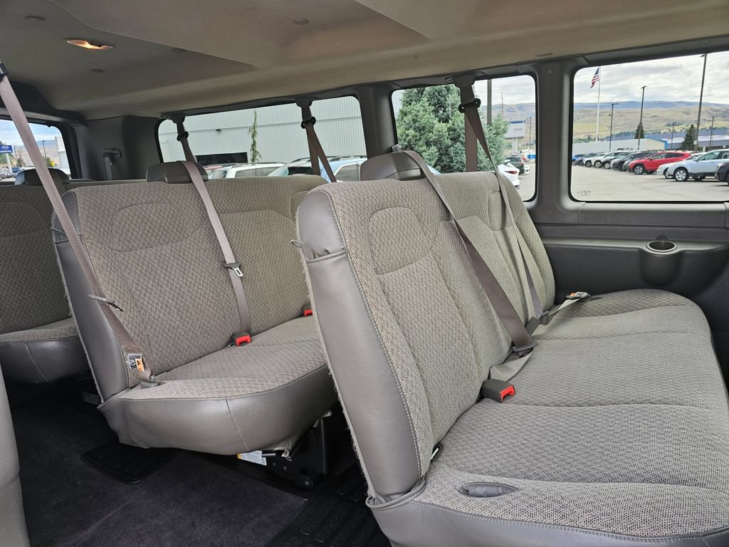 Certified 2025 Chevrolet Express 3500 LT RWD image 22