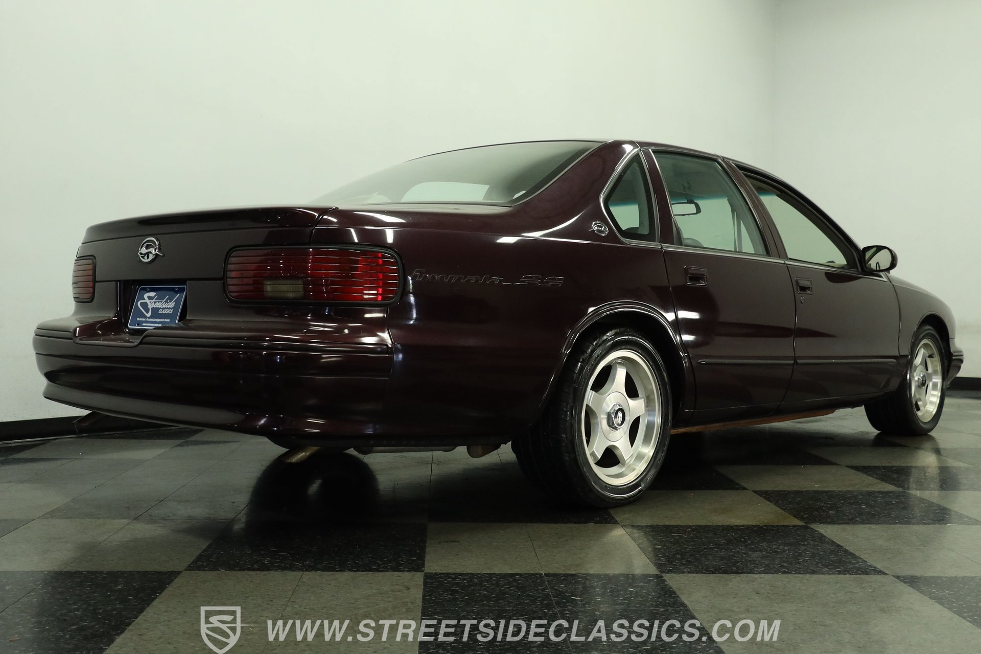 Used 1996 Chevrolet Impala SS RWD image 26