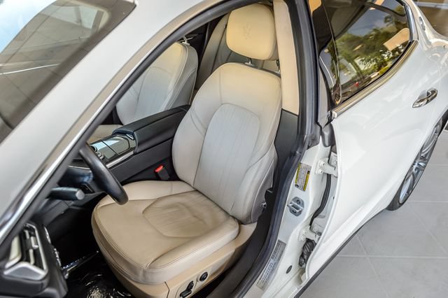 Used 2018 Maserati Ghibli RWD image 40