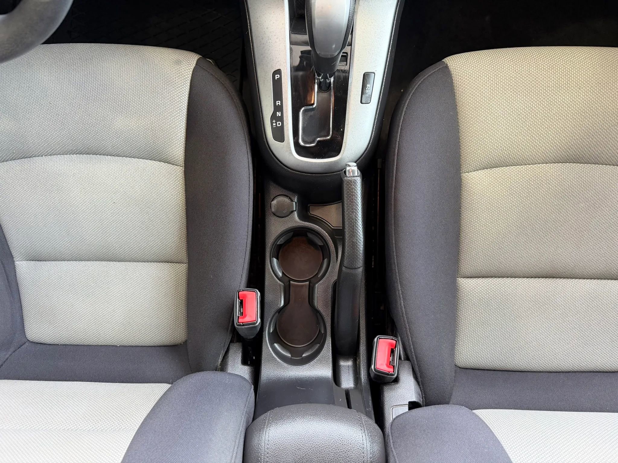 Used 2014 Chevrolet Cruze LS image 16