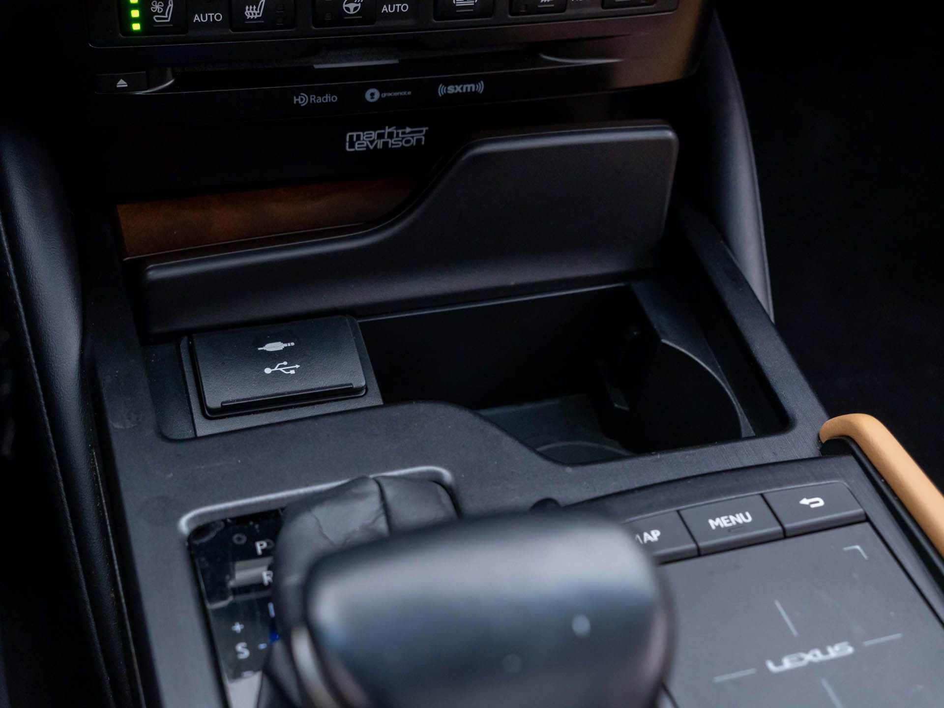 Used 2022 Lexus ES 350 Ultra Luxury w/ Accessory Package 2 image 31