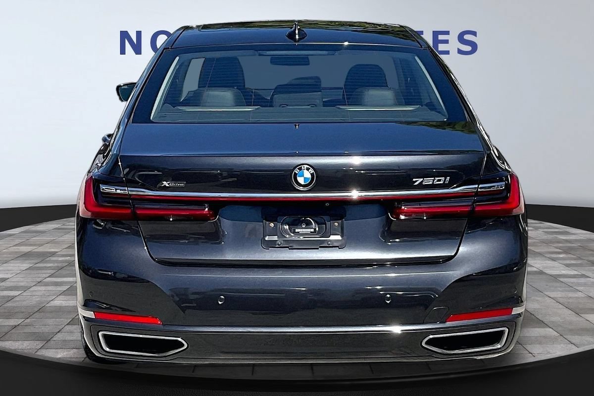 Used 2022 BMW 750i xDrive w/ Executive Package AWD/4WD image 5