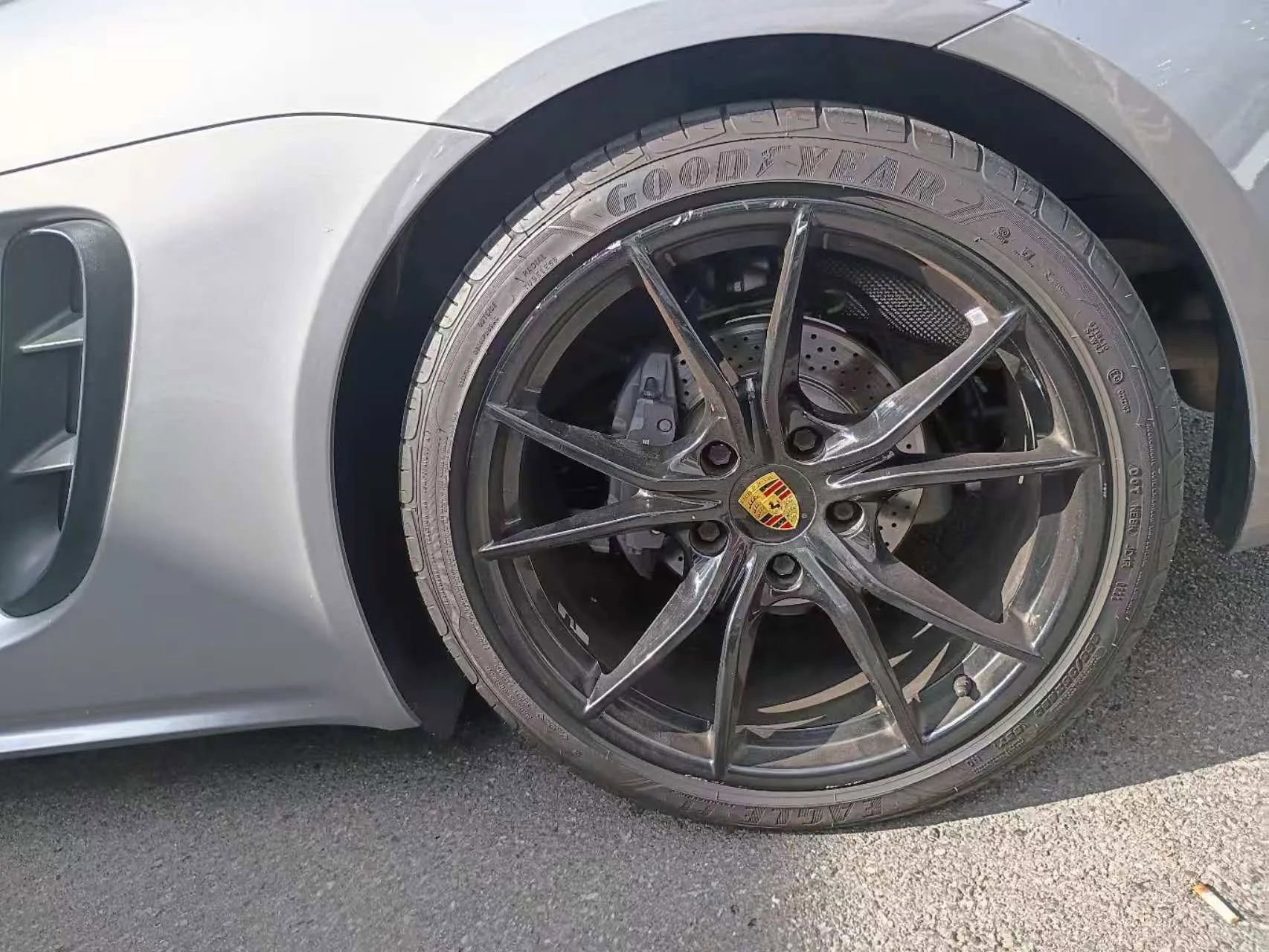 Used 2018 Porsche 718 Cayman RWD image 20