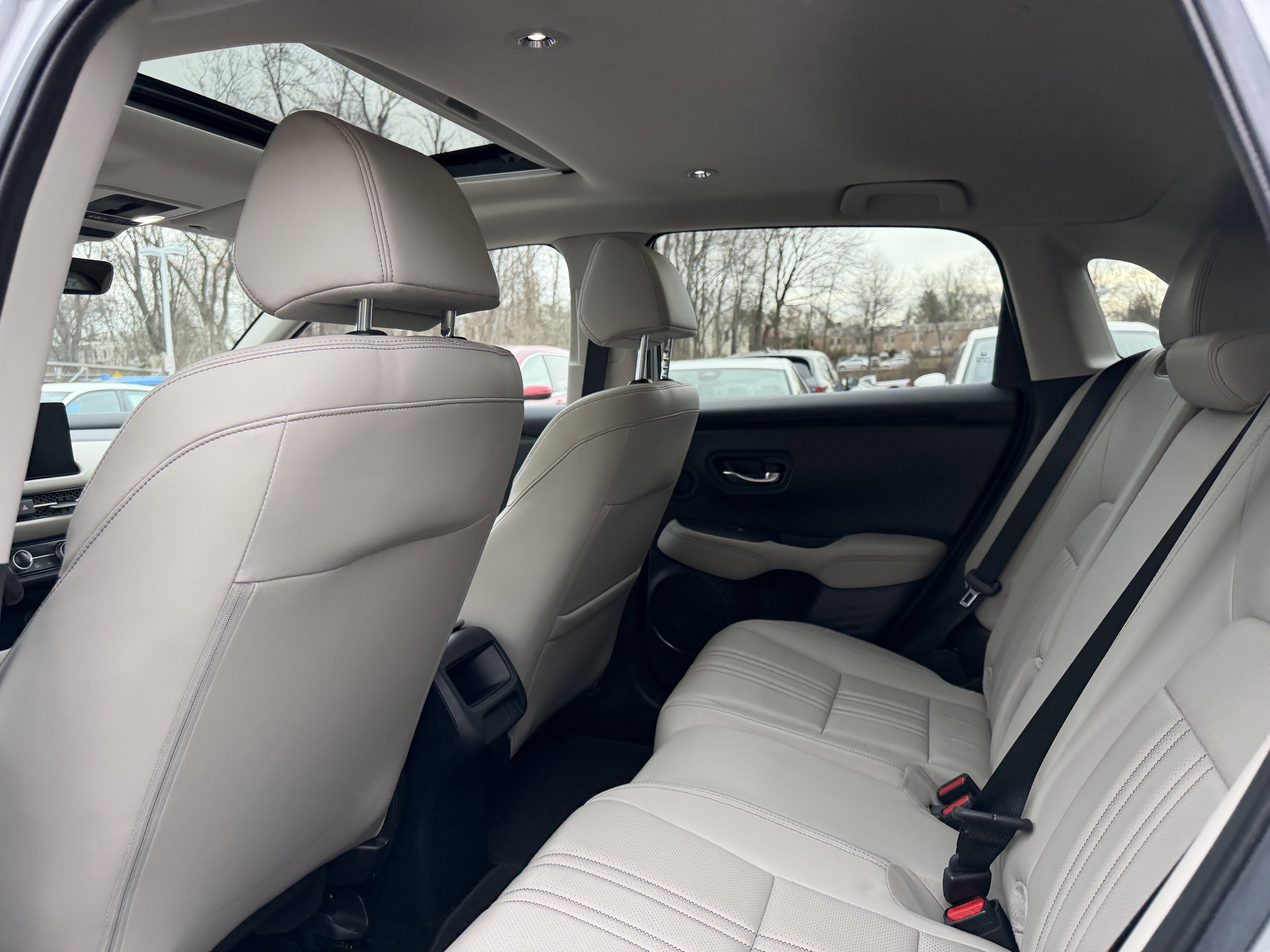 Used 2023 Honda HR-V EX-L image 26