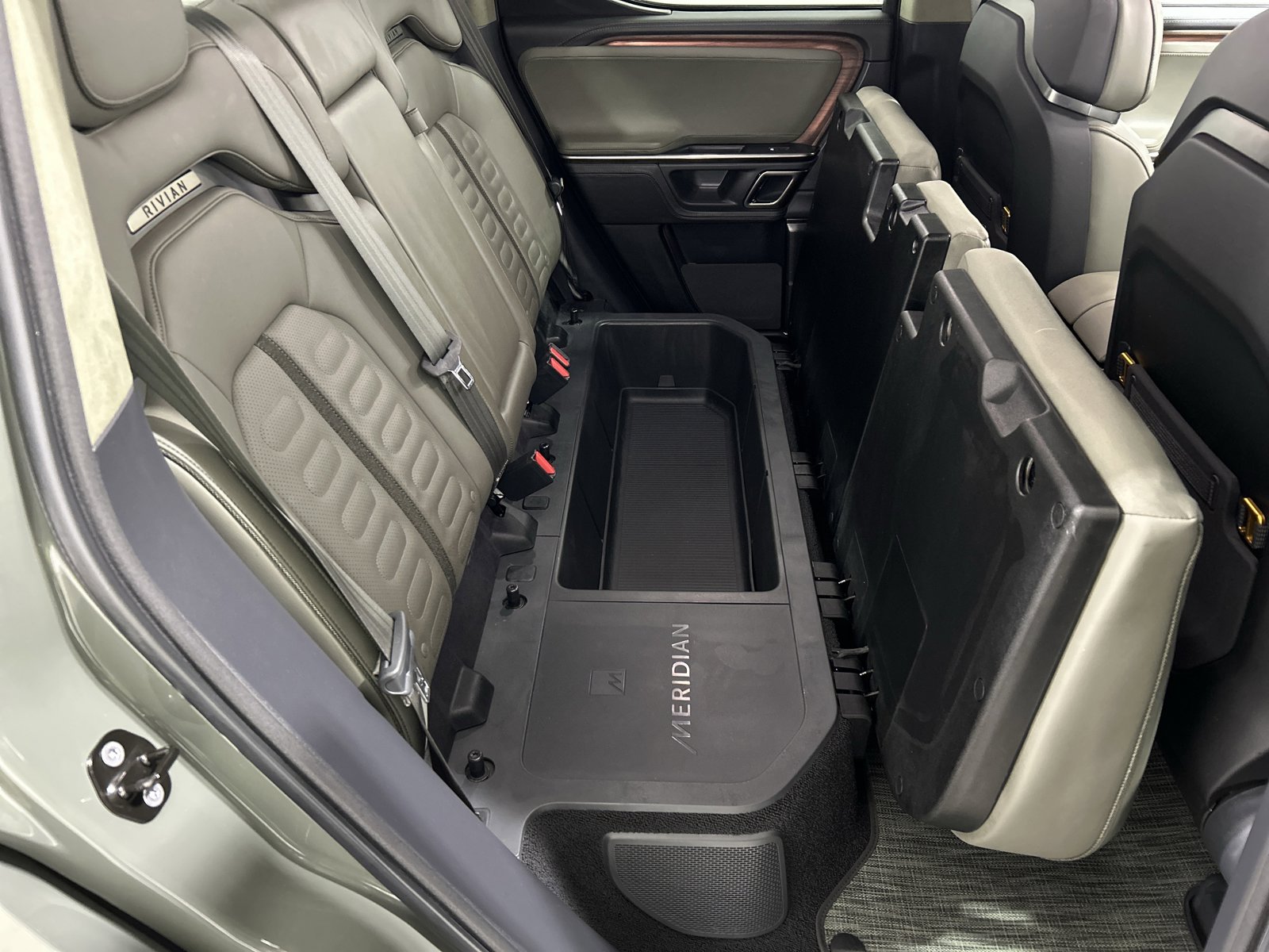 Used 2022 Rivian R1T Launch Edition image 24