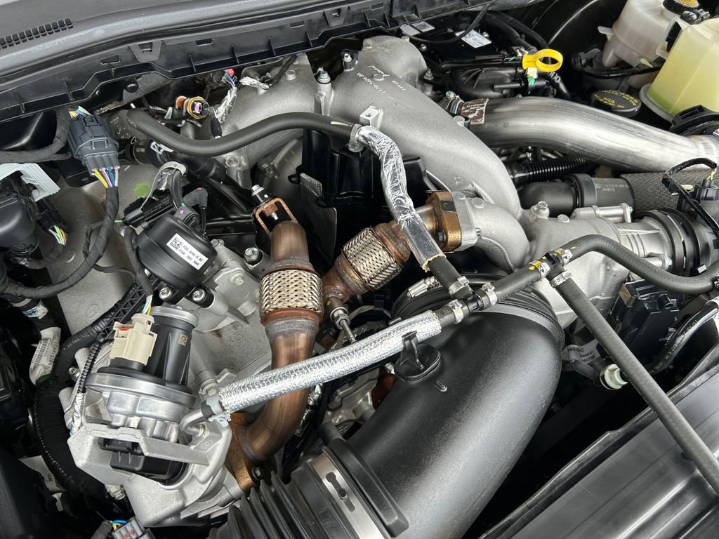 Used 2021 Ford F250 Lariat w/ FX4 Off-Road Package image 31