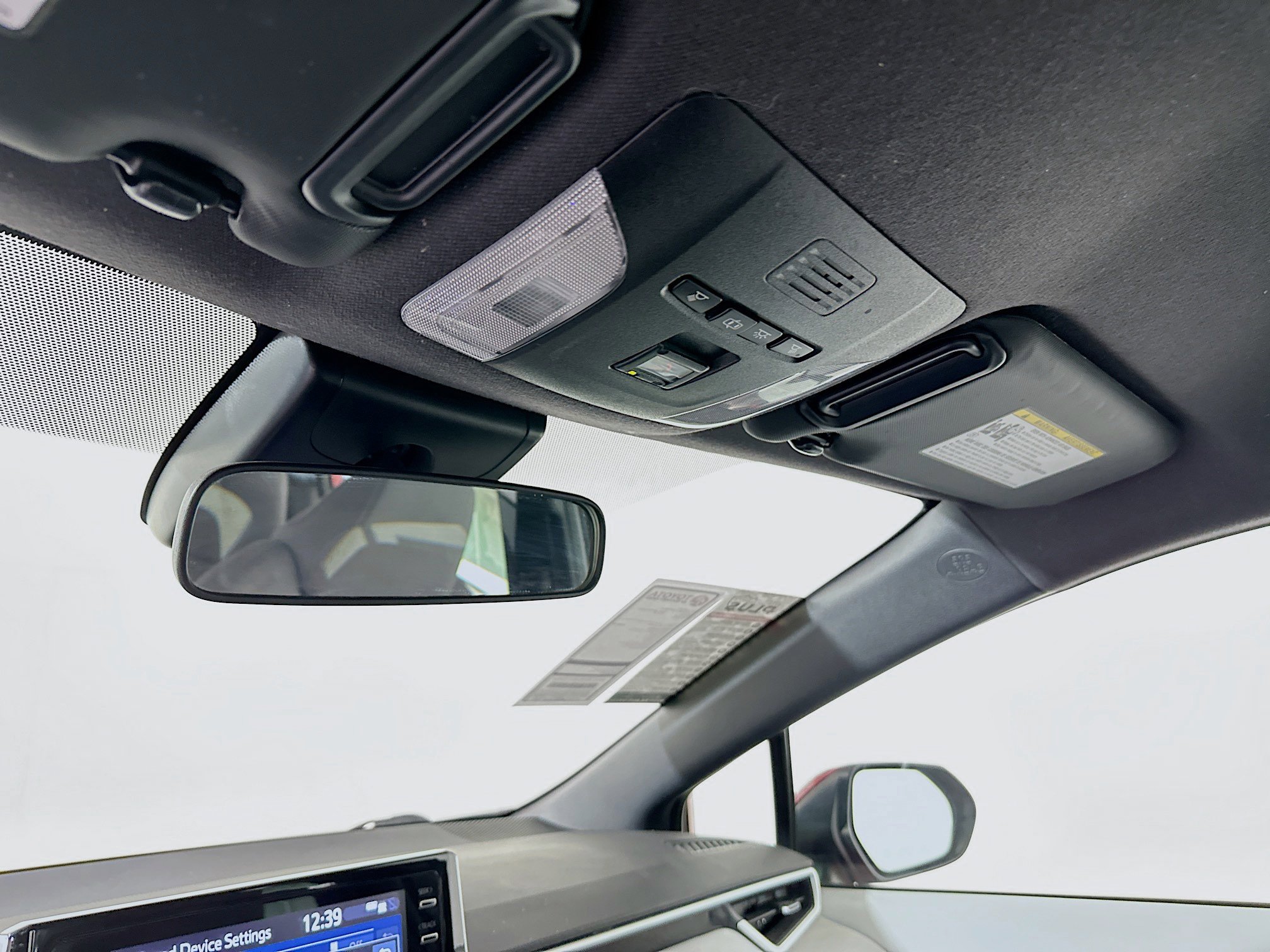 Used 2021 Toyota Corolla SE FWD image 18