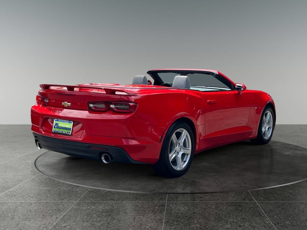 Used 2023 Chevrolet Camaro LT RWD image 9