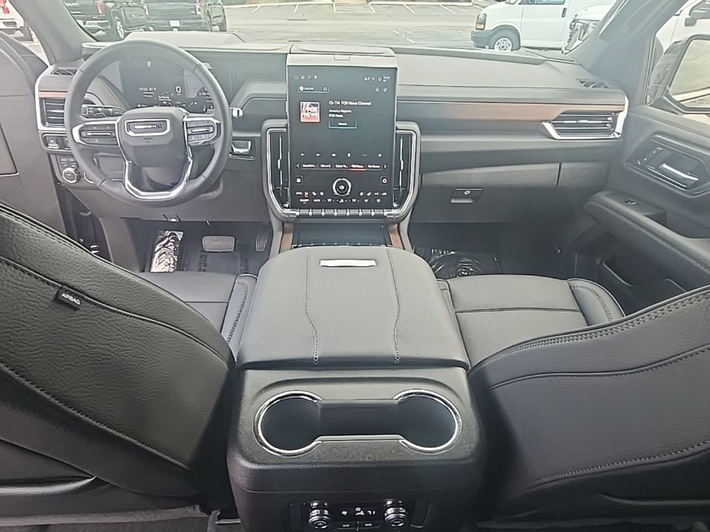 Used 2026 GMC Yukon XL Denali w/ Sun & Power Step Package AWD/4WD image 23