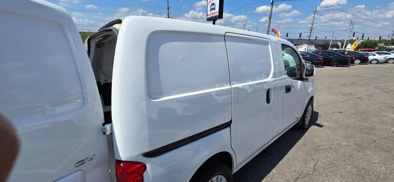 Used 2018 Nissan NV200 SV w/ Navigation Package image 21