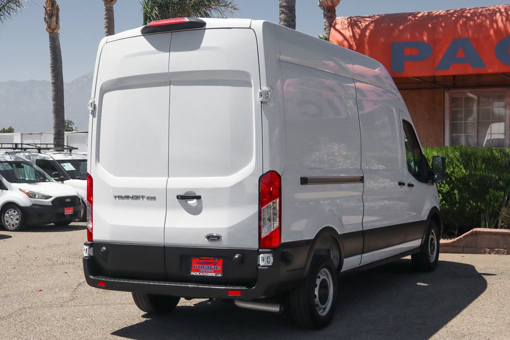Used 2025 Ford Transit 250 148 High Roof w/ Load Area Protection Package RWD image 9
