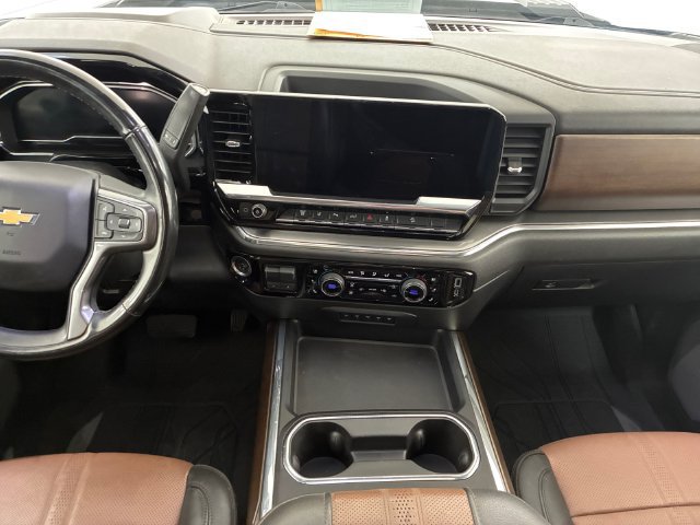Certified 2024 Chevrolet Silverado 3500 High Country w/ Technology Package AWD/4WD image 21