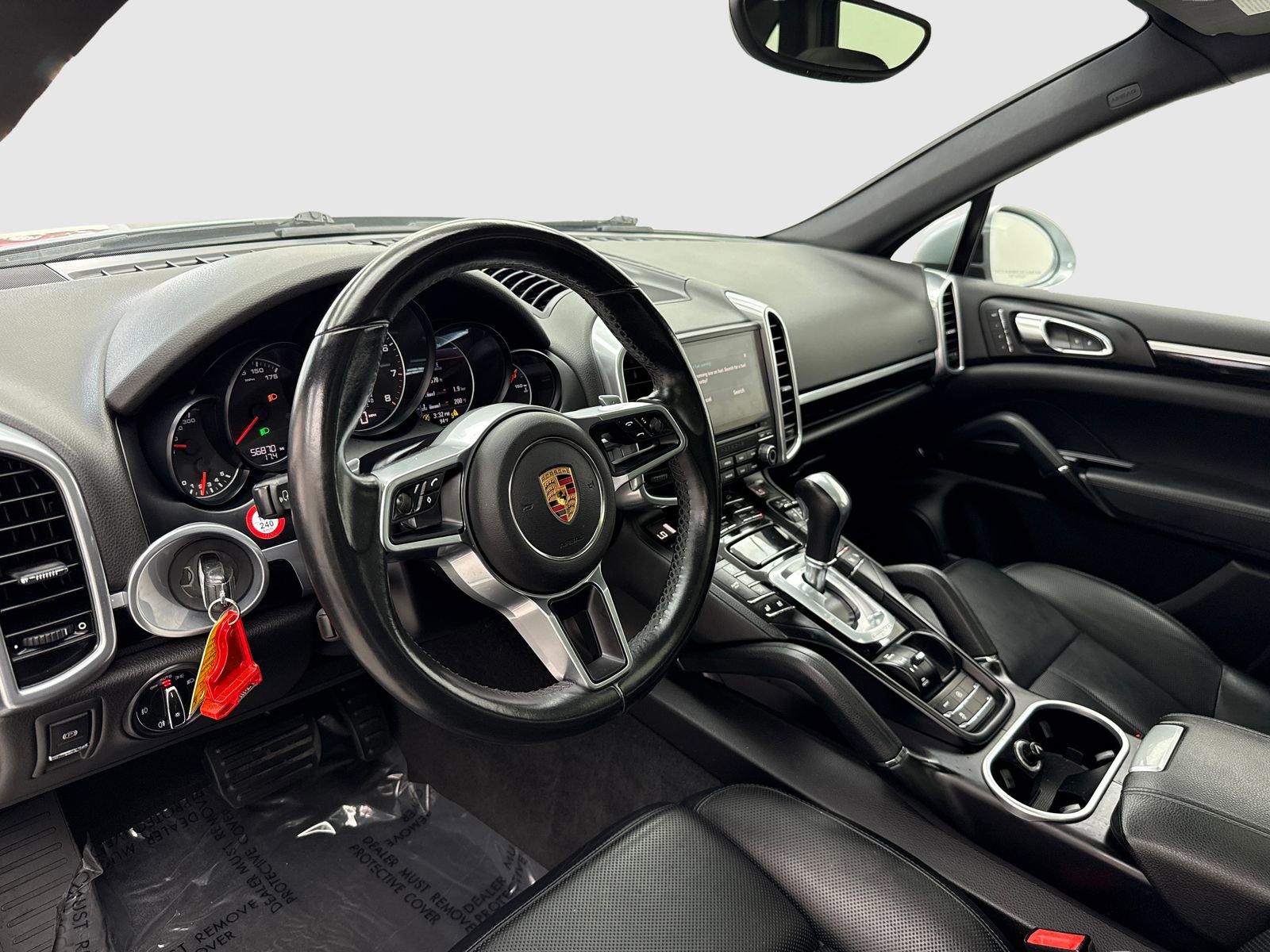 Used 2017 Porsche Cayenne Platinum Edition w/ Premium Package (PJV) AWD/4WD image 18