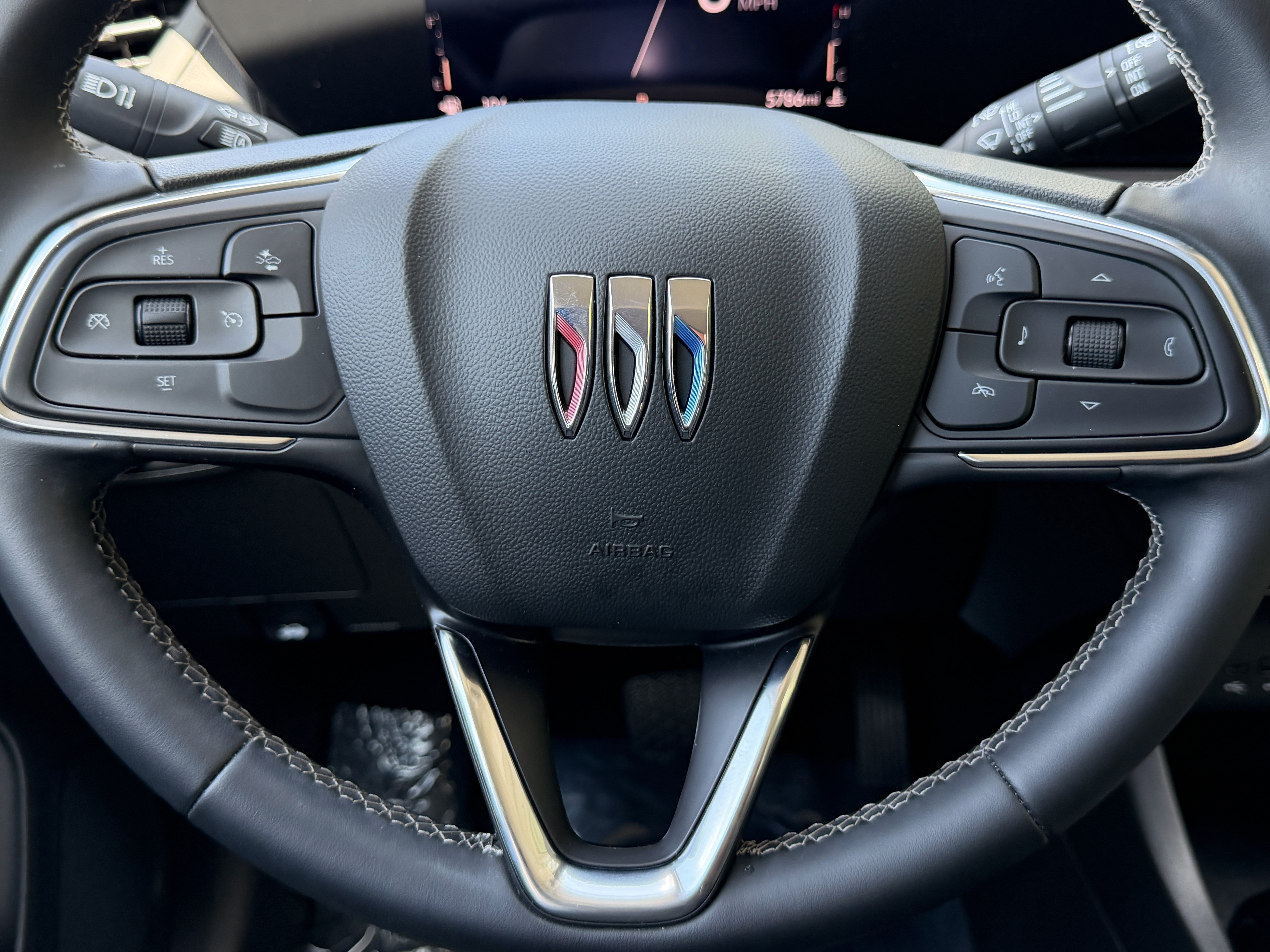 Used 2024 Buick Encore GX Preferred FWD image 59
