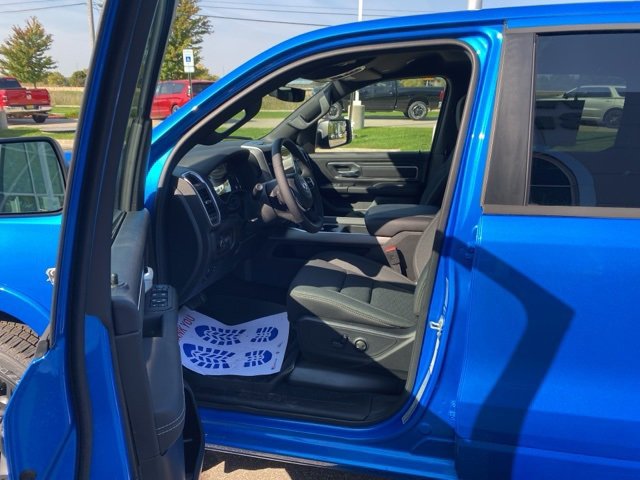 New 2026 RAM 1500 4x4 Crew Cab image 16