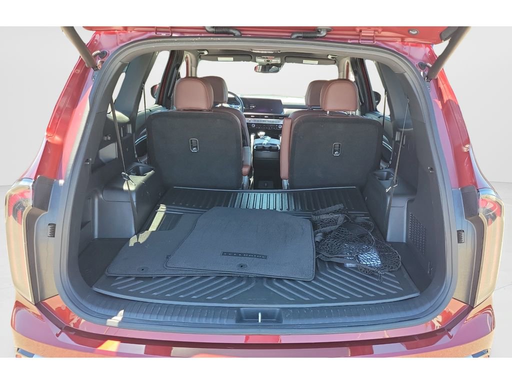 Used 2023 Kia Telluride EX w/ EX Captain's Chair Package image 9