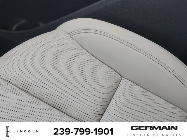 New 2025 Lincoln Aviator 2WD w/ Equipment Group 101A image 28