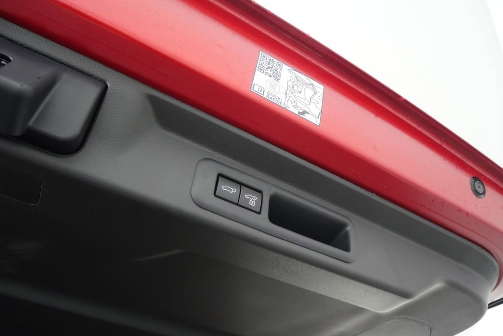 Used 2025 Toyota Sequoia Platinum image 21