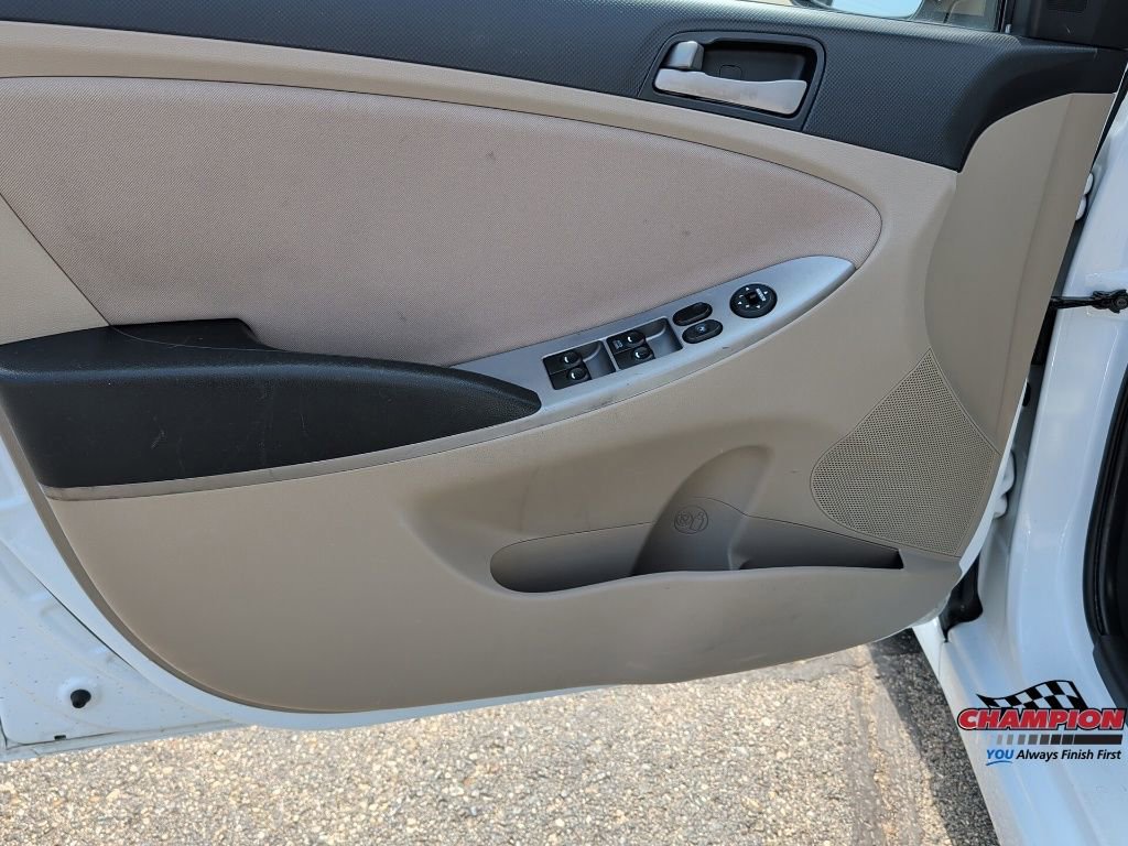 Used 2017 Hyundai Accent SE image 8