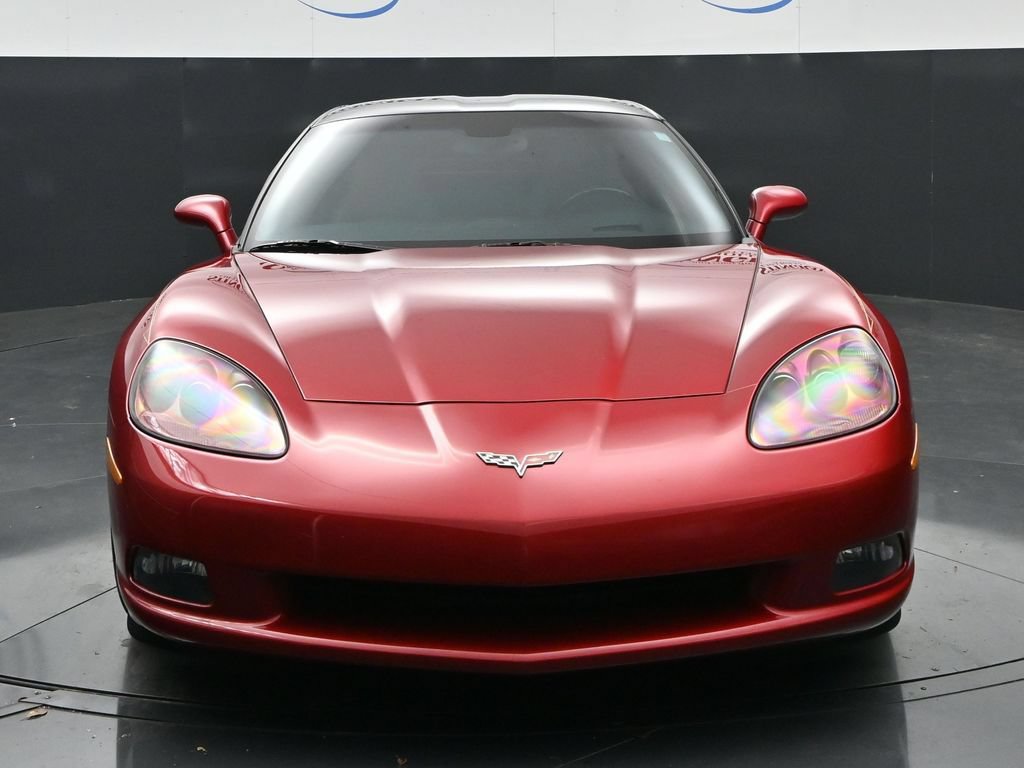 Used 2005 Chevrolet Corvette Coupe w/ Preferred Equipment Group RWD image 2