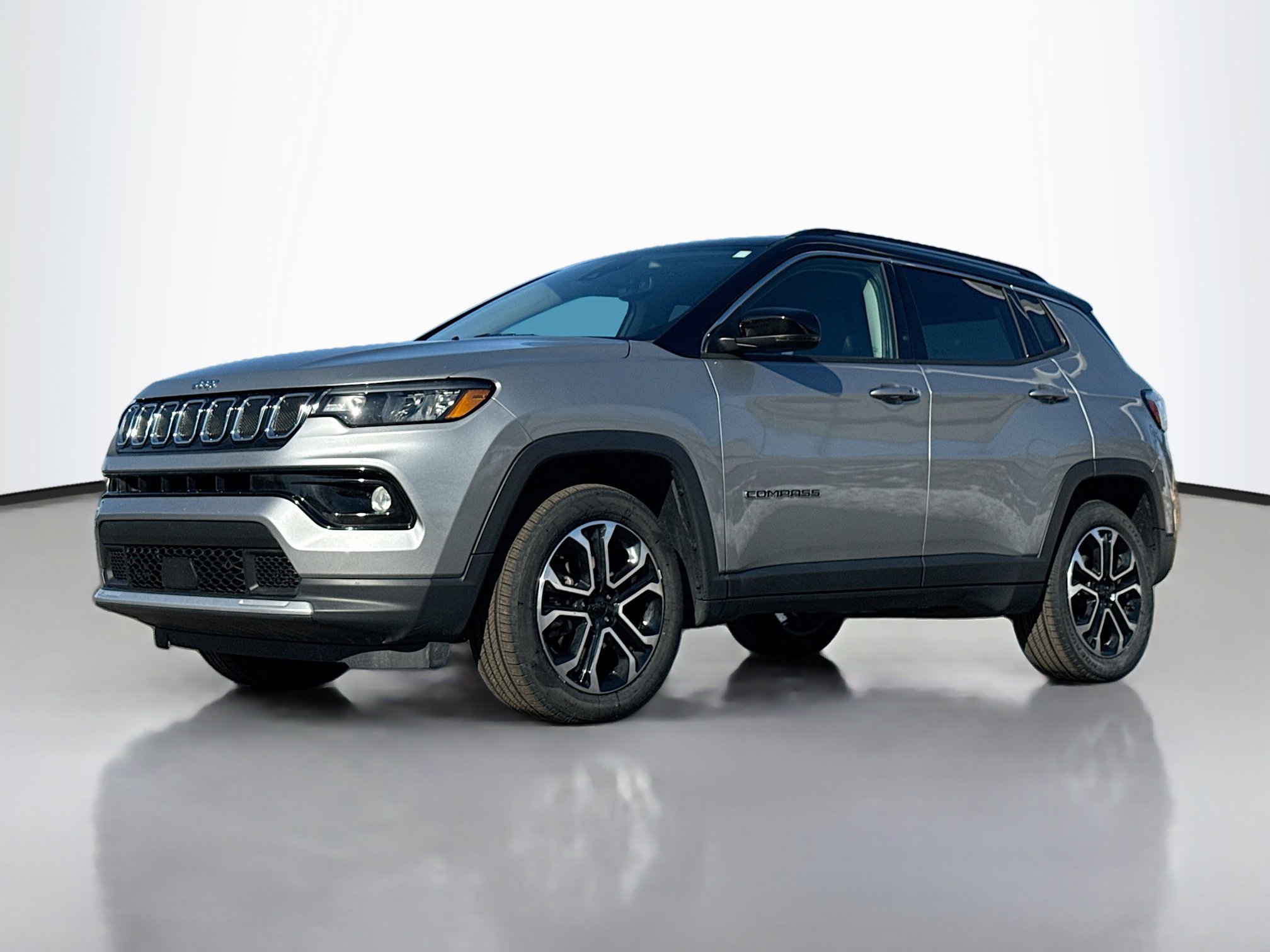 Used 2022 Jeep Compass Limited image 13