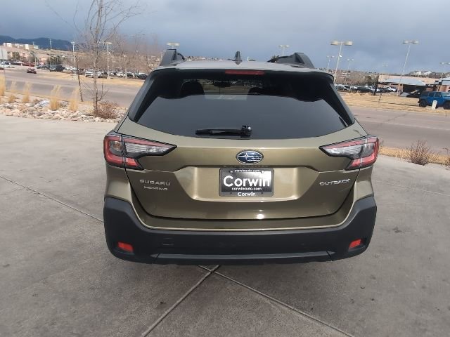 Used 2025 Subaru Outback Premium image 7