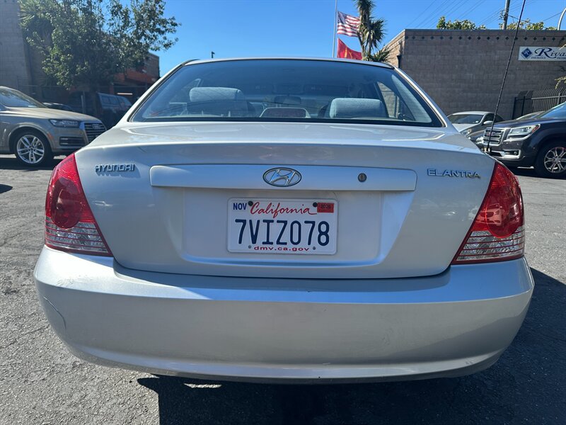 Used 2005 Hyundai Elantra GLS FWD image 6