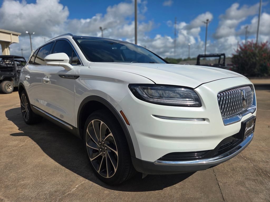 Used 2022 Lincoln Nautilus Reserve w/ Luxury Package FWD image 3