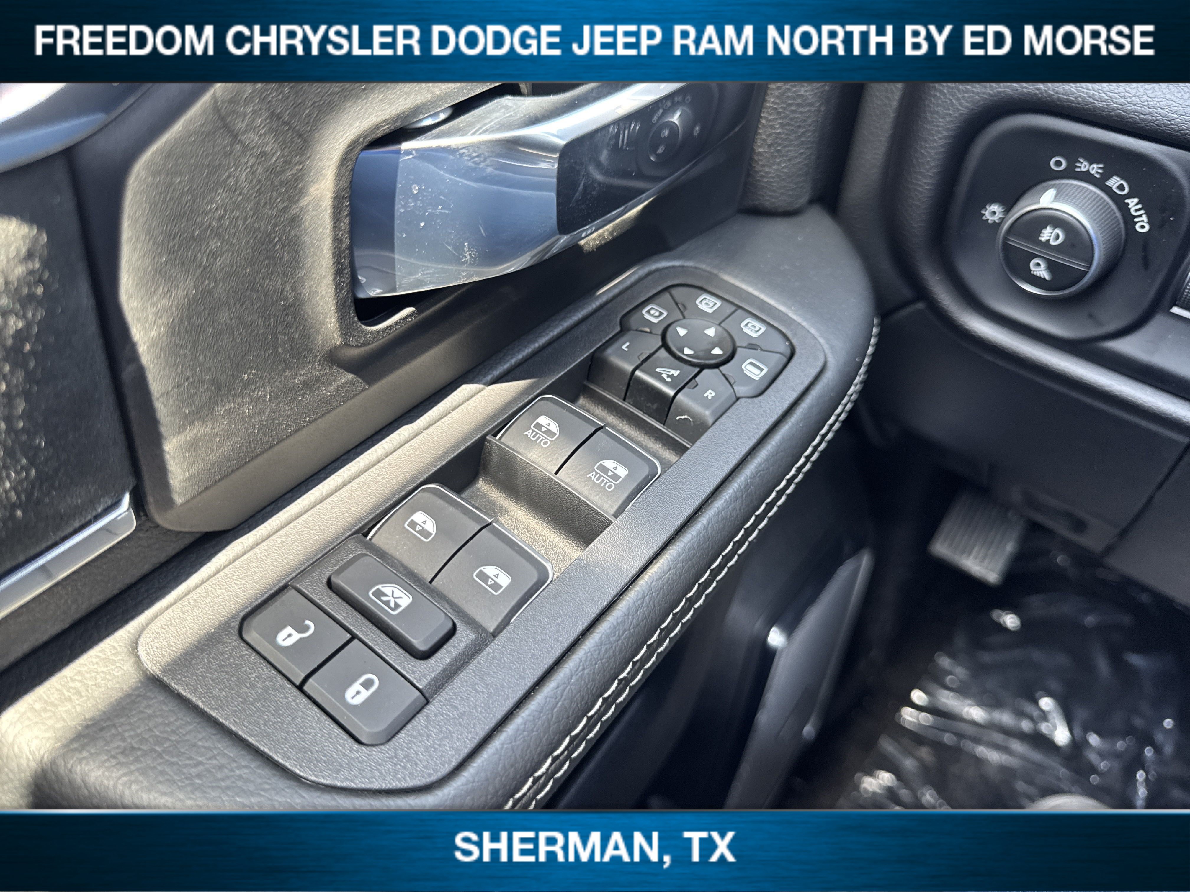 Used 2025 RAM 2500 Laramie AWD/4WD image 31
