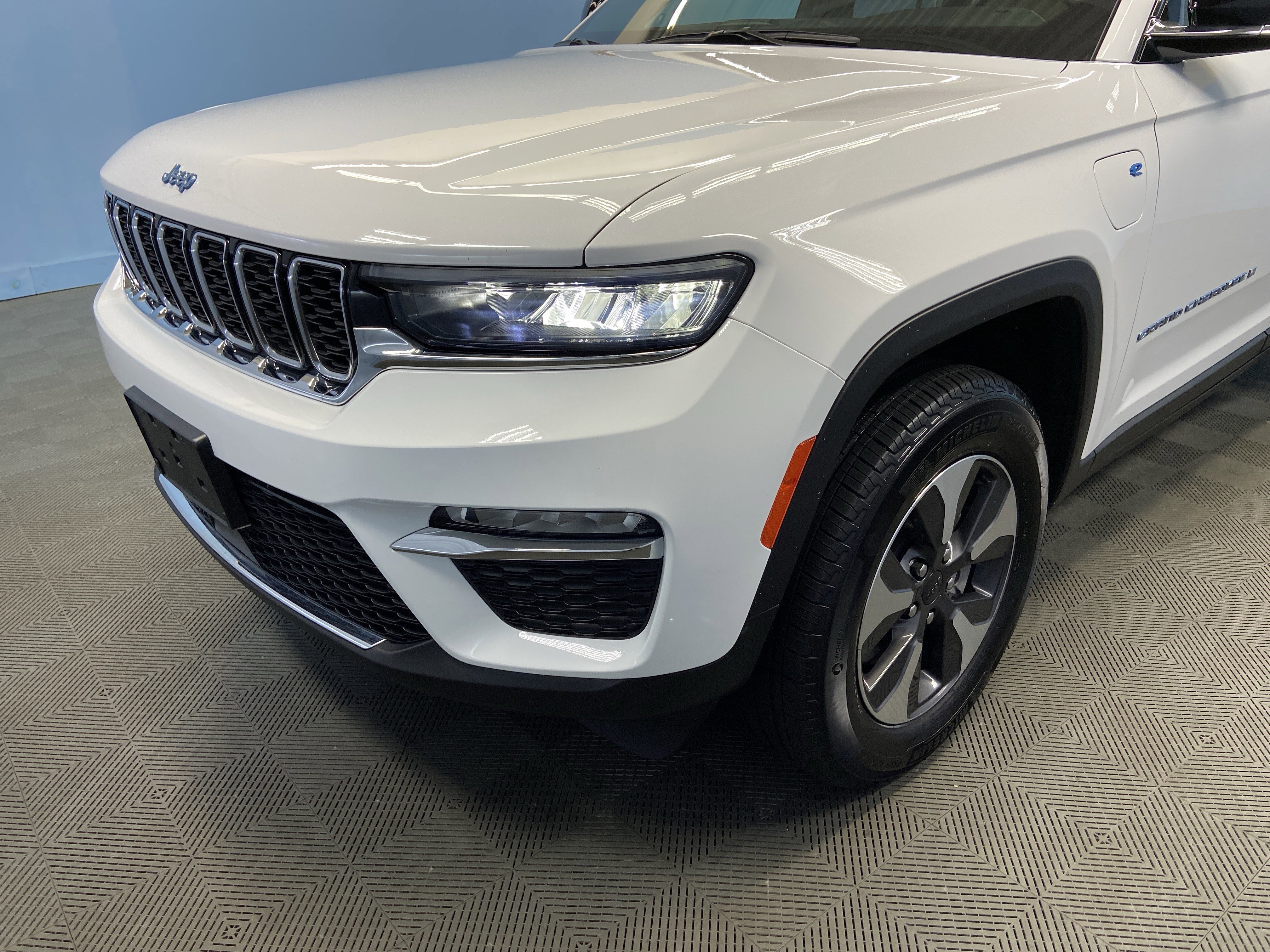 Used 2023 Jeep Grand Cherokee 4WD 4xe image 52