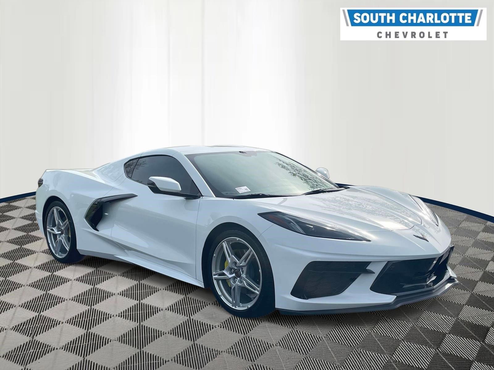 Used 2023 Chevrolet Corvette Stingray Preferred Cpe w/ 2LT RWD image 3