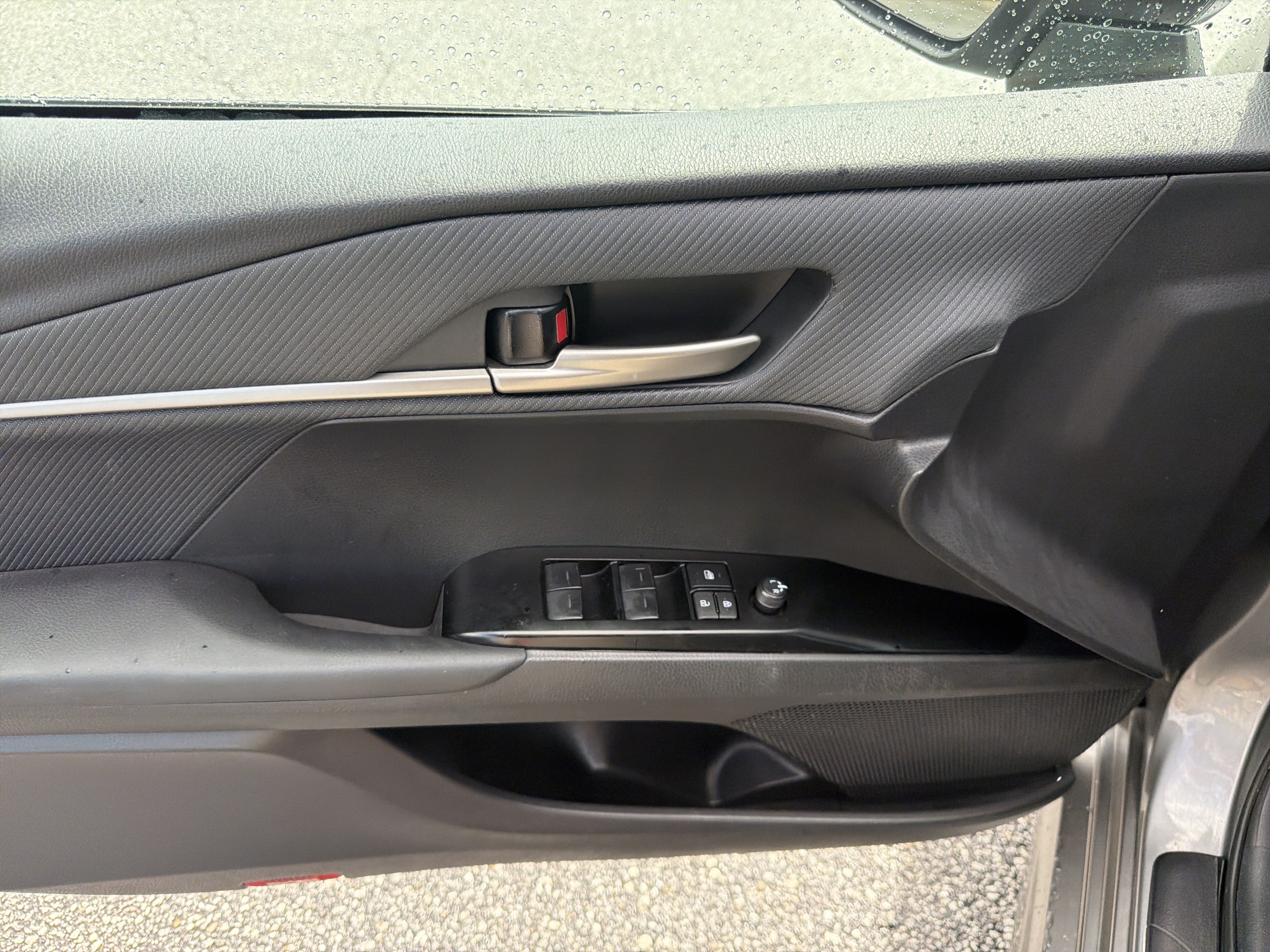 Certified 2025 Toyota Camry SE FWD image 19
