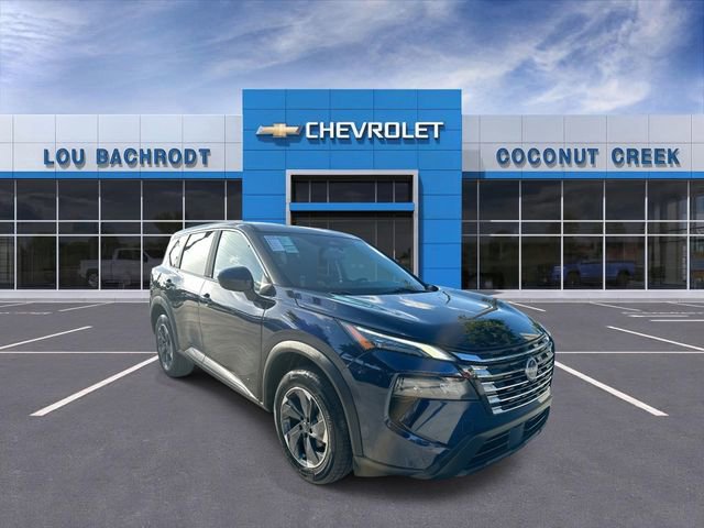 Used 2024 Nissan Rogue SV image 1