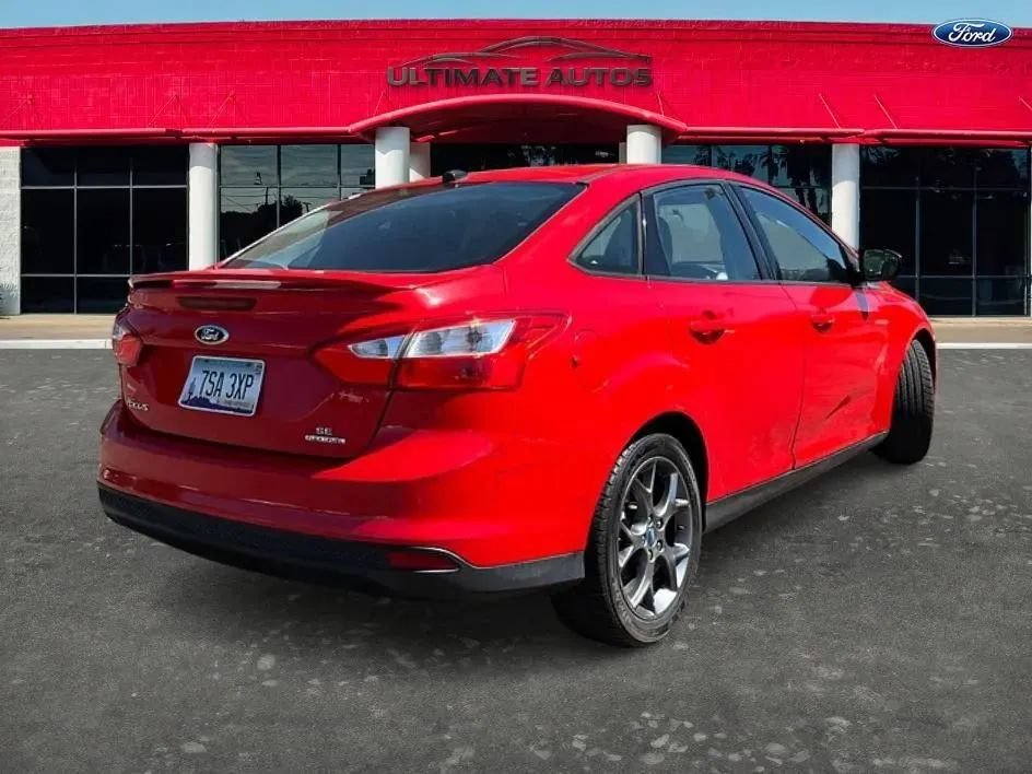 Used 2013 Ford Focus SE FWD image 3