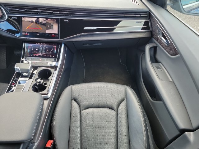 Used 2021 Audi Q8 Premium Plus AWD/4WD image 17