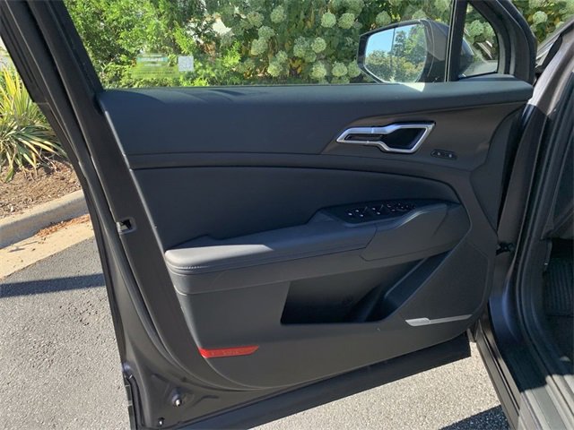 Used 2026 Kia Sportage SX image 17