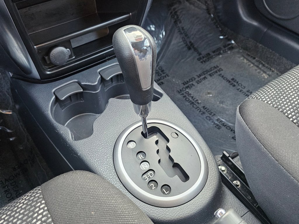 Used 2009 Suzuki SX4 AWD Hatchback image 11