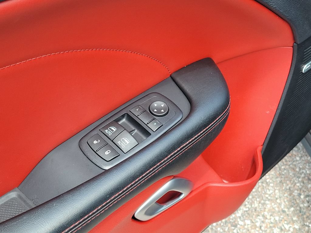 Used 2016 Dodge Challenger R/T Scat Pack w/ Leather Interior Group RWD image 19