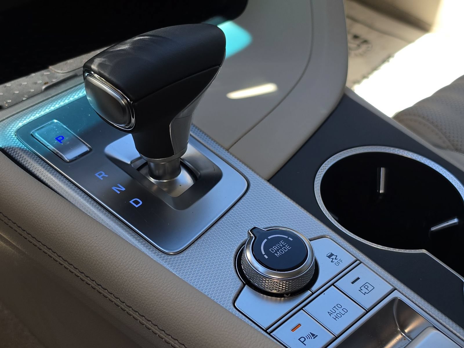Certified 2026 Genesis G70 2.5T Prestige RWD image 21