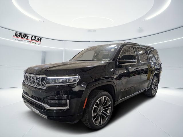 Used 2022 Jeep Grand Wagoneer Series III w/ Rear Seat Video Group 1 AWD/4WD image 7