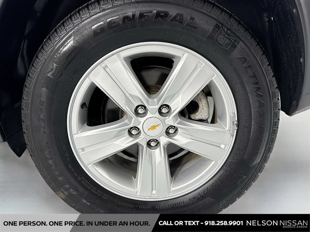 Used 2020 Chevrolet Trax LT w/ LT Convenience Package AWD/4WD image 28