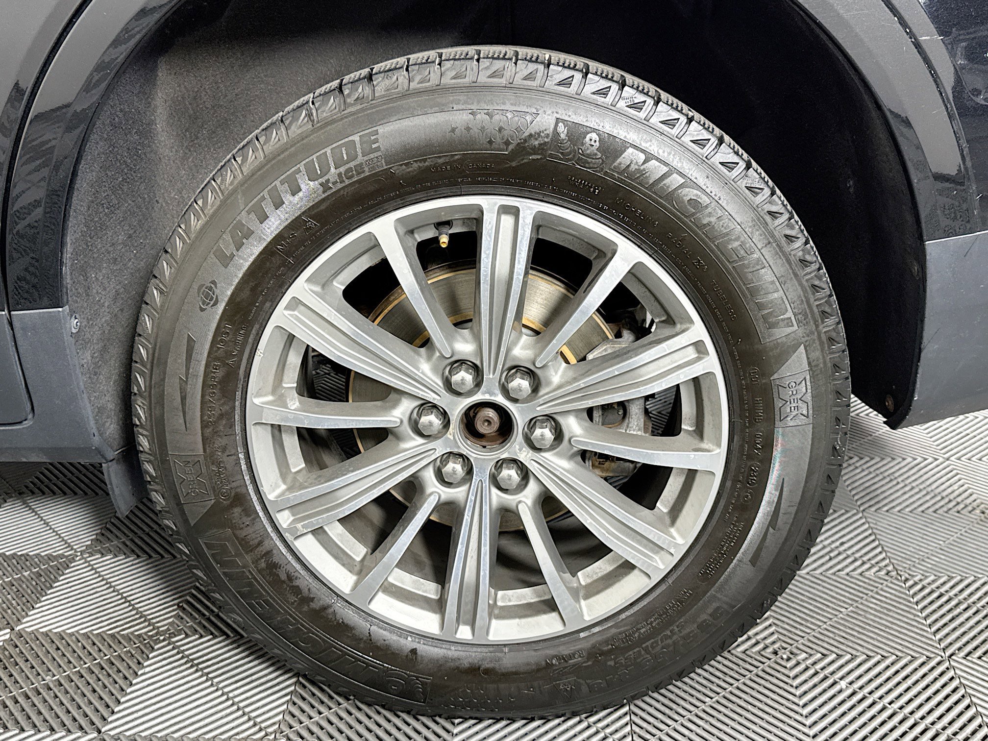 Used 2017 Cadillac XT5 Luxury image 36