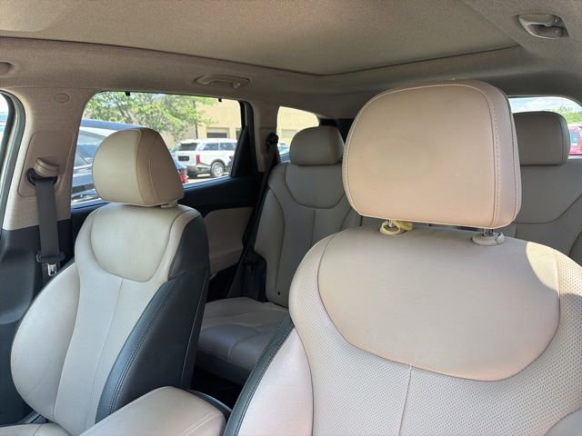 Used 2019 Hyundai Santa Fe Limited FWD image 19