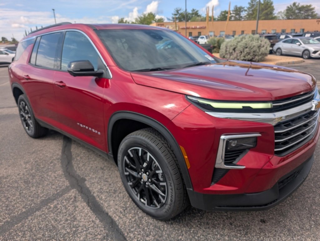 New 2025 Chevrolet Traverse LT w/ Sun and Wheel Package image 7