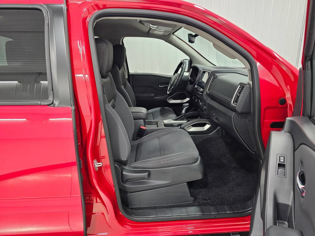 Used 2022 Nissan Frontier SV AWD/4WD image 17