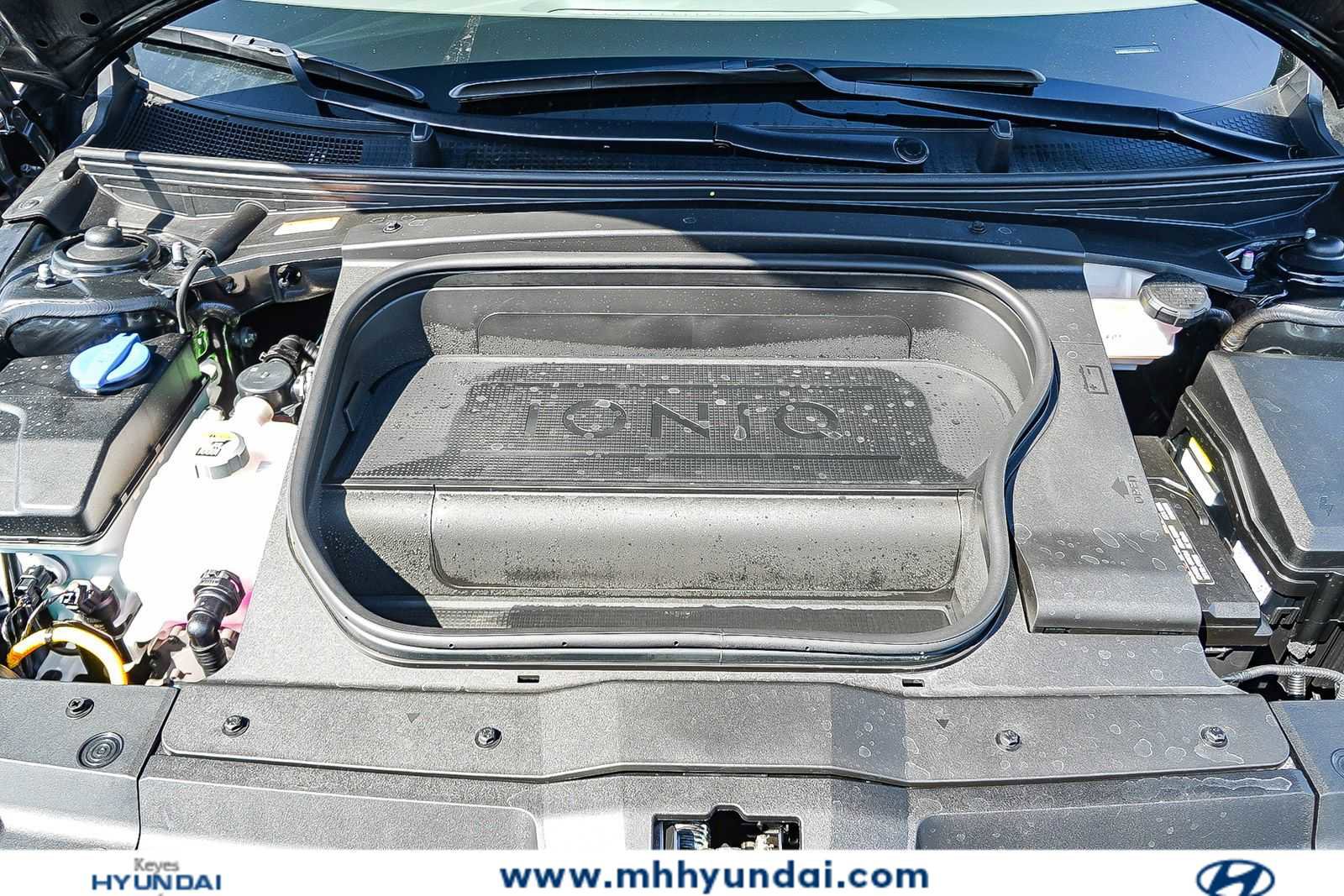 Used 2024 Hyundai Ioniq 6 SEL RWD image 29